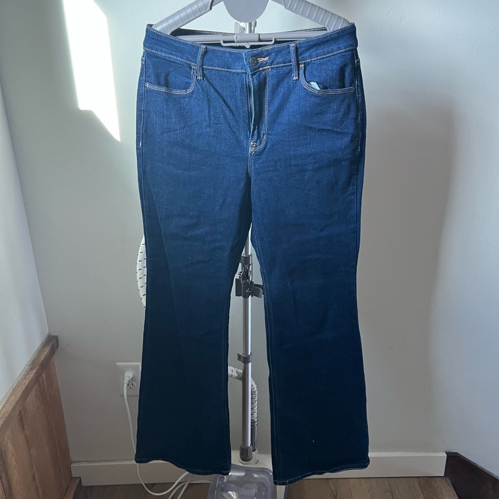 Old Navy High Rise Flare Jeans